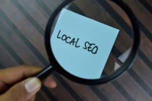 Magnifying glass with the words "local SEO"